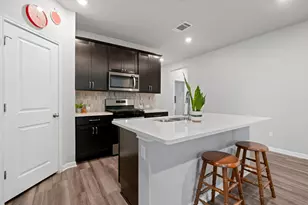 107 Magnolia Ranch Ln, Hutto, TX 78634 - Photo 5