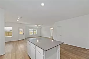 443 Sebring Cir, Hutto, TX 78634 - Photo 13