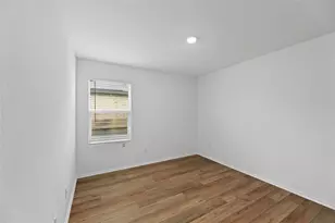 443 Sebring Cir, Hutto, TX 78634 - Photo 23