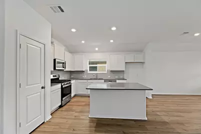 443 Sebring Circle, Hutto, TX 78634 - Photo 9