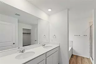 443 Sebring Cir, Hutto, TX 78634 - Photo 17