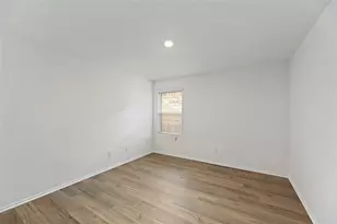 443 Sebring Cir, Hutto, TX 78634 - Photo 25