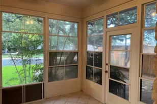 120 W Brazos Dr, Georgetown, TX 78628 - Photo 9