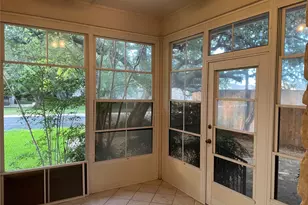 120 W Brazos Dr, Georgetown, TX 78628 - Photo 9