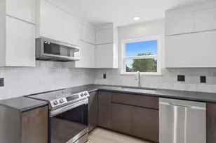 25429 Cove Dr, Spicewood, TX 78669 - Photo 7