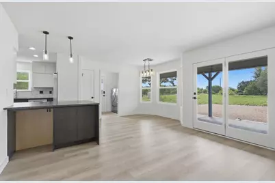 25429 Cove Drive, Spicewood, TX 78669 - Photo 5