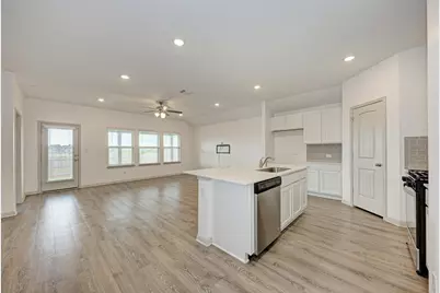 1002 Austin Bayou Drive, Hutto, TX 78634 - Photo 7