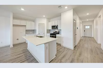 1002 Austin Bayou Drive, Hutto, TX 78634 - Photo 9