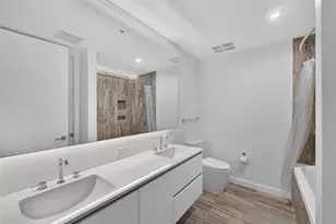 313 W 17th St, Austin, TX 78701 - Photo 23