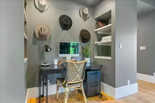 1306 Clifford Ave, Austin, TX 78702 - Photo 21