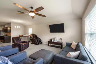 111 Denton Dr, Hutto, TX 78634 - Photo 7