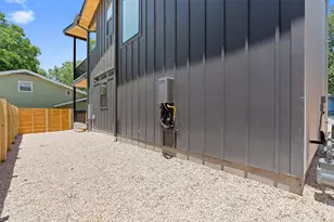 909 Payne Ave, Austin, TX 78757 - Photo 33