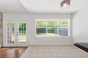 10218 Missel Thrush Dr, Austin, TX 78750 - Photo 11