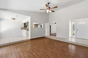 10218 Missel Thrush Dr, Austin, TX 78750 - Photo 5