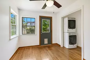 3013 E 18th St, Austin, TX 78702 - Photo 19
