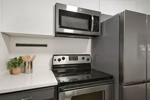 3013 E 18th St, Austin, TX 78702 - Photo 13