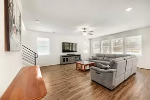 10221 Buster Dr, Austin, TX 78748 - Photo 9