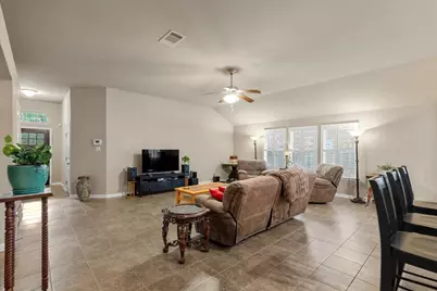 162 Sugar Creek, Buda, TX 78610 - Photo 5