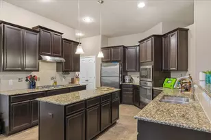 162 Sugar Creek, Buda, TX 78610 - Photo 9