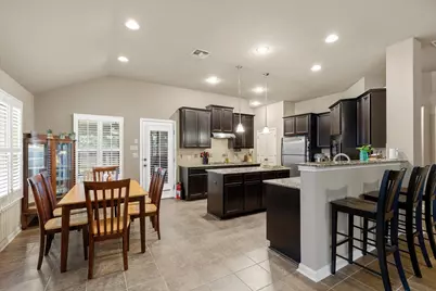162 Sugar Creek, Buda, TX 78610 - Photo 11