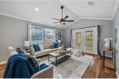 2001 E 8th Street, Austin, TX 78702 - Photo 1