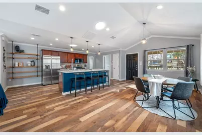 2001 E 8th Street, Austin, TX 78702 - Photo 7