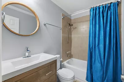 2001 E 8th Street, Austin, TX 78702 - Photo 23