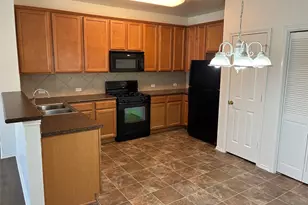 9201 Brodie Ln, Austin, TX 78748 - Photo 5