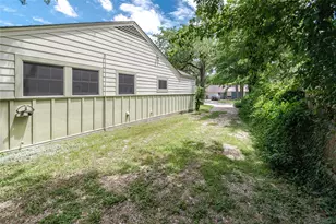 1202 Norwood Rd, Austin, TX 78722 - Photo 37