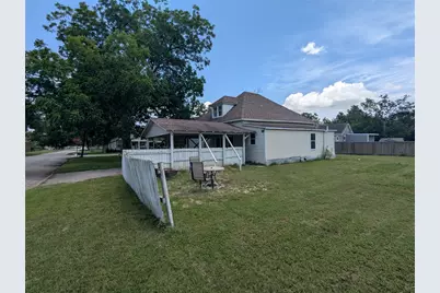 1319 Grace Street, Taylor, TX 76574 - Photo 27