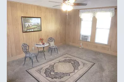 1319 Grace Street, Taylor, TX 76574 - Photo 15