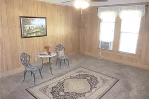 1319 Grace St, Taylor, TX 76574 - Photo 15