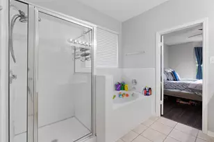 1712 Lynnville Trail, Austin, TX 78727 - Photo 11