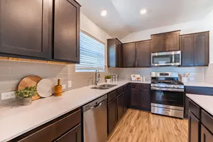 322 Arnage Dr, Hutto, TX 78634 - Photo 11