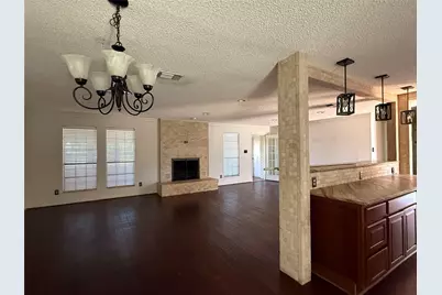 214 Meadowlakes Drive, Meadowlakes, TX 78654 - Photo 5