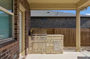 900 Myrna Bend, Leander, TX 78641 - Photo 37