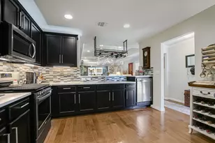 200 Comal Ln, Georgetown, TX 78633 - Photo 3