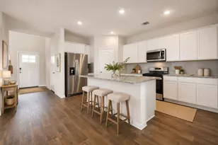 513 Emerald Cv, Georgetown, TX 78626 - Photo 3