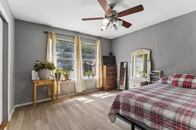 7209 Cayenne Lane, Austin, TX 78741 - Photo 11