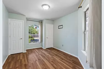 7209 Cayenne Lane, Austin, TX 78741 - Photo 7
