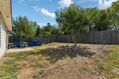 7209 Cayenne Lane, Austin, TX 78741 - Photo 21