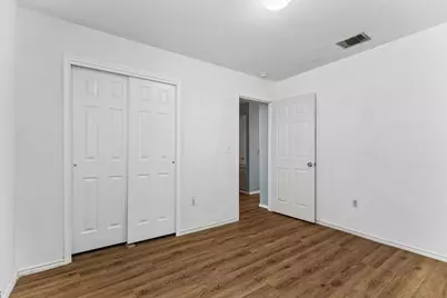 7209 Cayenne Lane, Austin, TX 78741 - Photo 15