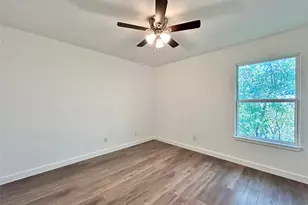 6409 Burns St, Austin, TX 78752 - Photo 15