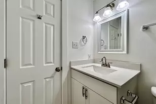 6409 Burns St, Austin, TX 78752 - Photo 17