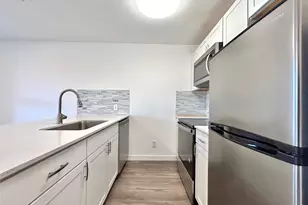 6409 Burns St, Austin, TX 78752 - Photo 5