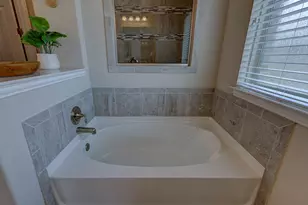 5117 Texas Bluebell Dr, Spicewood, TX 78669 - Photo 13