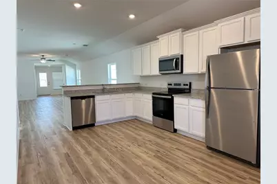 133 Captain Dooley Lane, Jarrell, TX 76537 - Photo 3