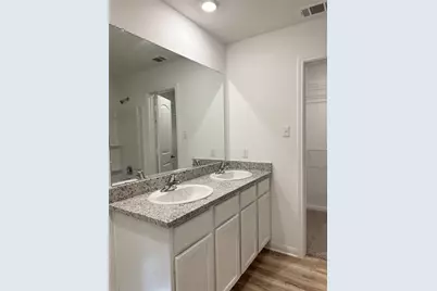 133 Captain Dooley Lane, Jarrell, TX 76537 - Photo 5