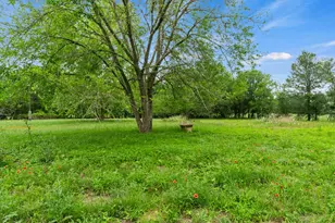 429 Hidden Shores Lp Rd, Smithville, TX 78957 - Photo 7
