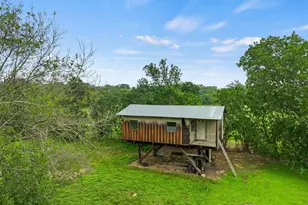 429 Hidden Shores Lp Rd, Smithville, TX 78957 - Photo 3